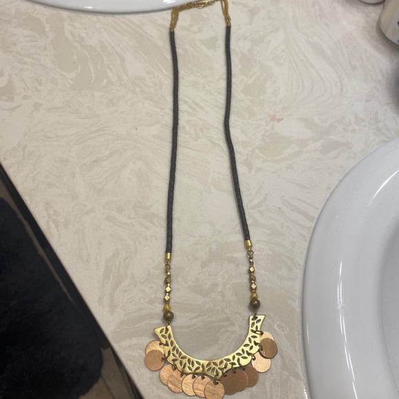 Jewelry - Long brown gold bronze necklace